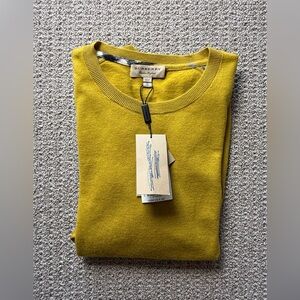 NWT Burberry Men's 100% Cashmere Sweater. Size XL